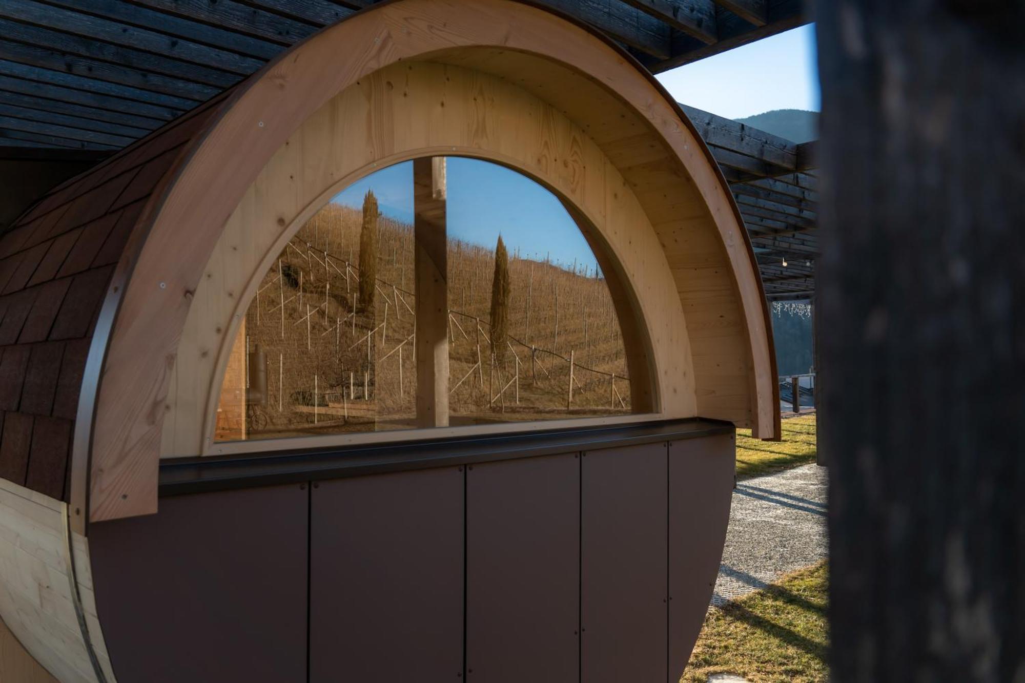 Haller Suites & Restaurant ブレッサノーネ エクステリア 写真